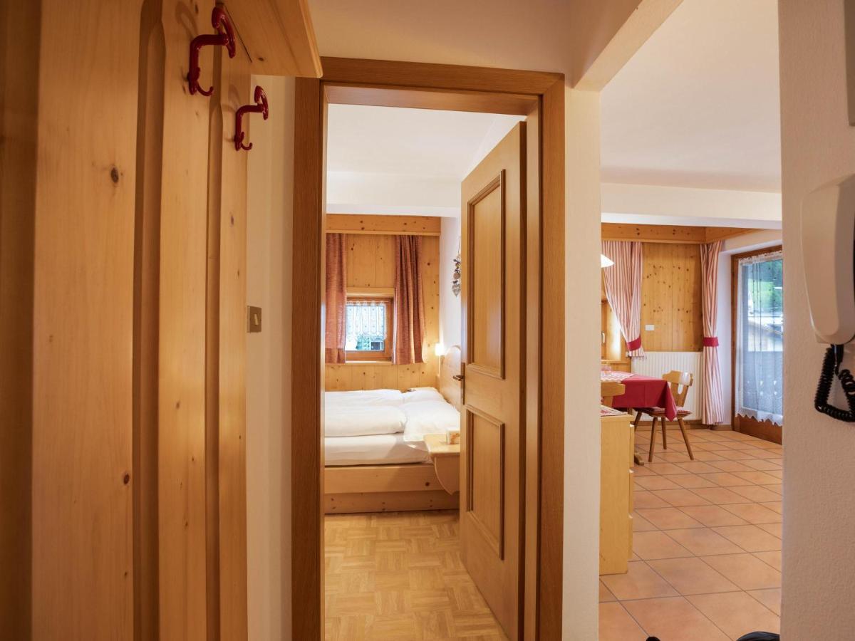 Appartement Ciasa Lino Aloch à Pozza di Fassa Extérieur photo
